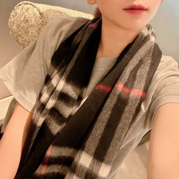 Burberry Fashion Scarf #23950