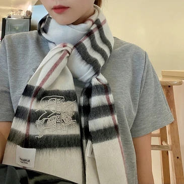 Burberry Fashion Scarf #23951