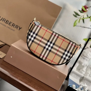 Burberry Fashionable Handbags #21133