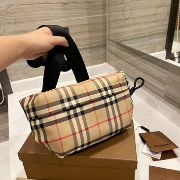 Burberry Fashionable Messenger Bags #21210