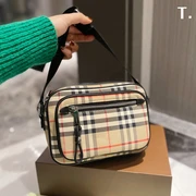 Burberry Fashionable Messenger Bags #21221