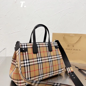 Burberry Fashionable Messenger Bags #21108