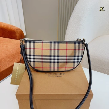 Burberry Fashionable Messenger Bags #20803