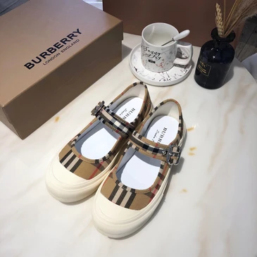 Burberry Fashionable Casual Shoes #23859